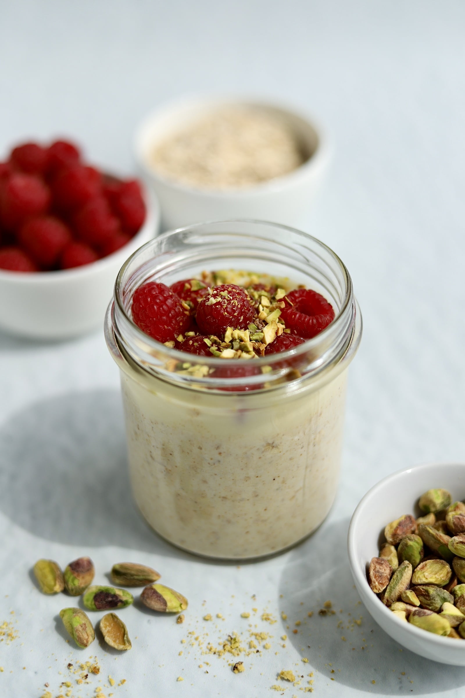 Nocna owsianka pistacjowa