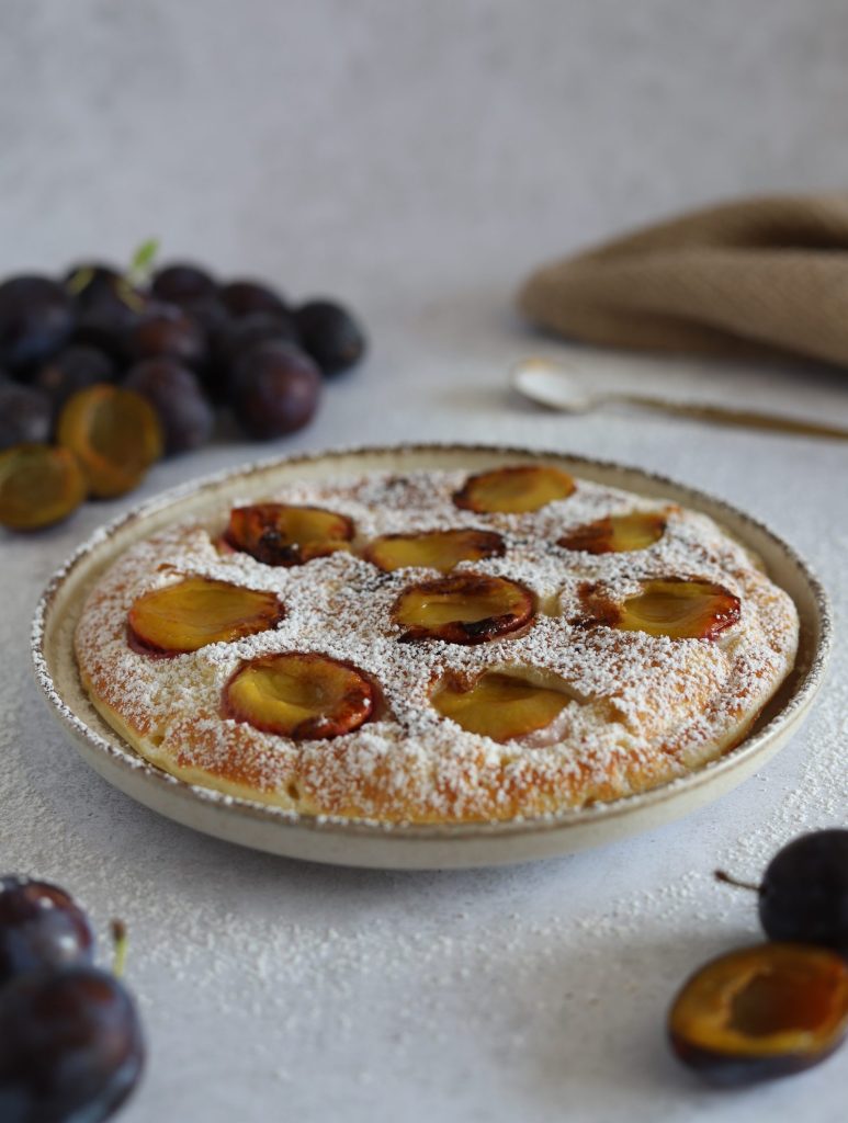 Omlet a'la ciasto śliwkowe