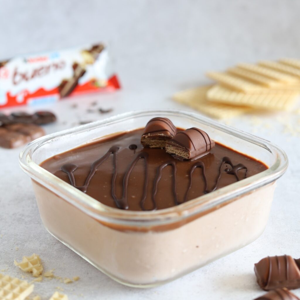 Jednoporcjowy deser a’la Kinder Bueno
